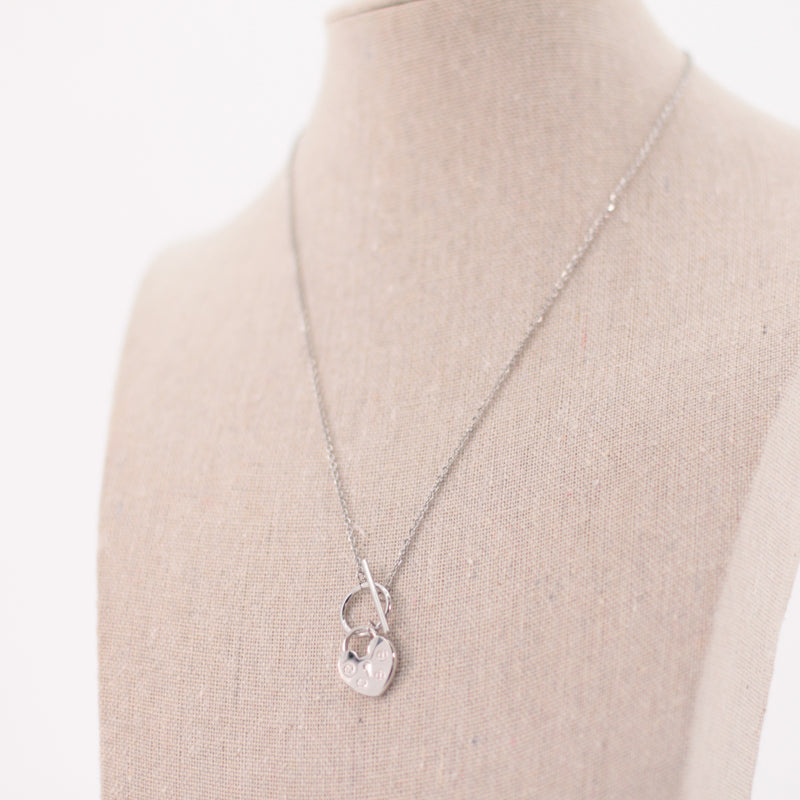 Collar acero corazón candado